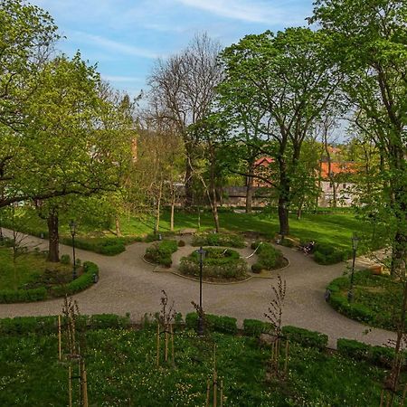 Vacationclub - Old Town Apartament 8B Kłodzko Esterno foto